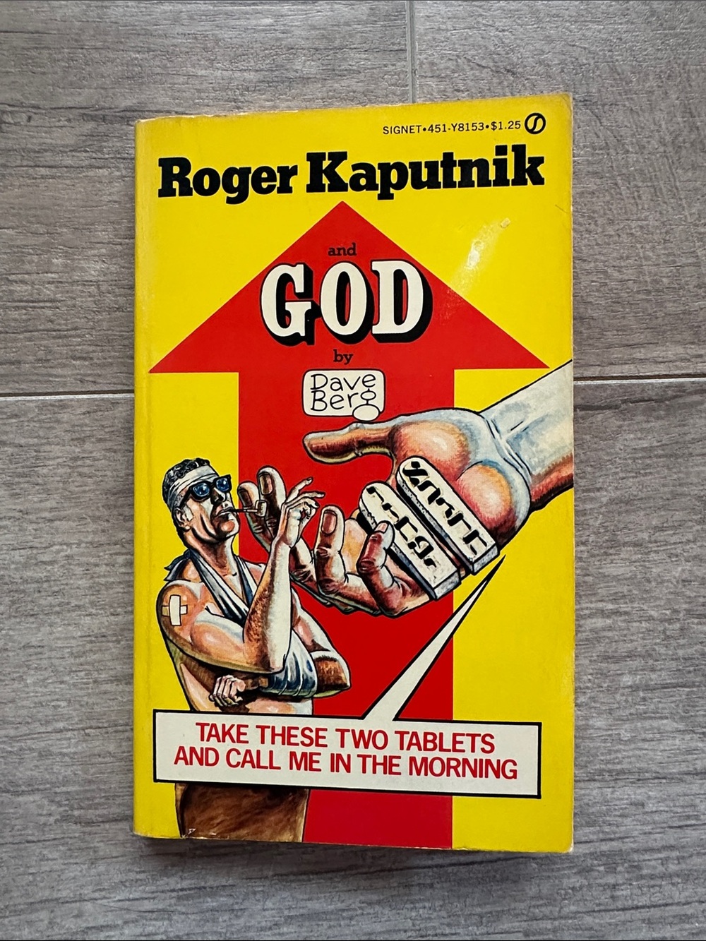 1974 Mass Market Paperback Roger Kaputnik and God by Dave Berg Book
